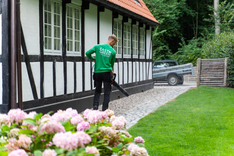 rengøring efter græspleje