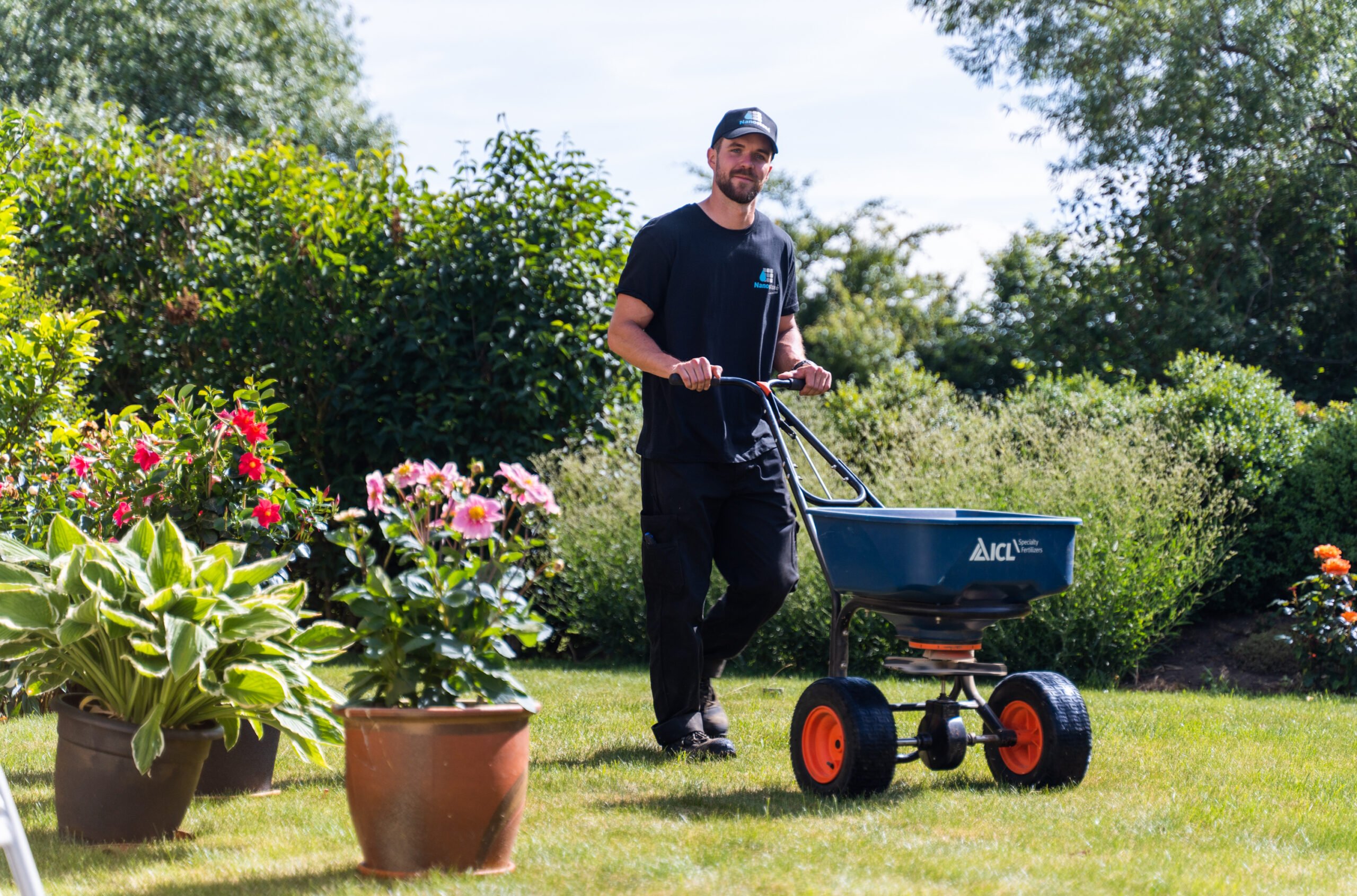 gødning af græsplæne