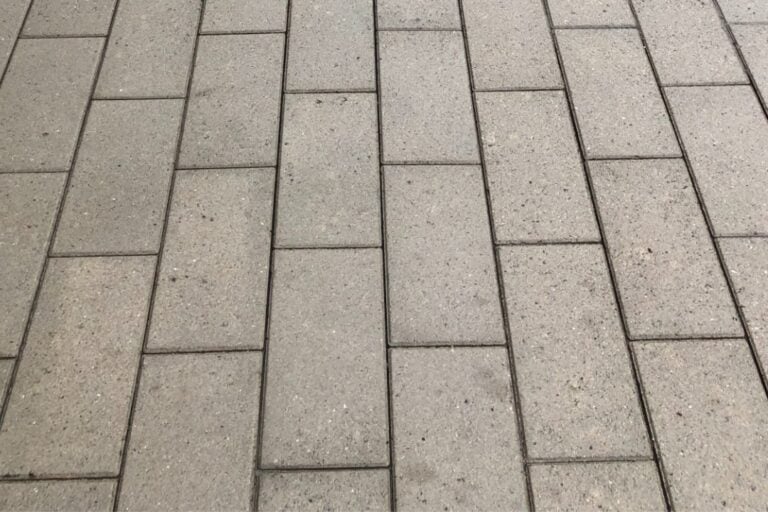 Ren flise der er renset og imprægneret