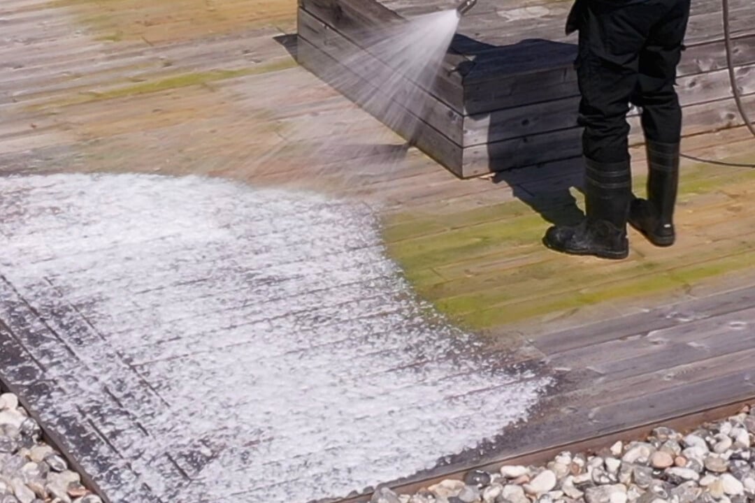 Servicebehandling træterrasse