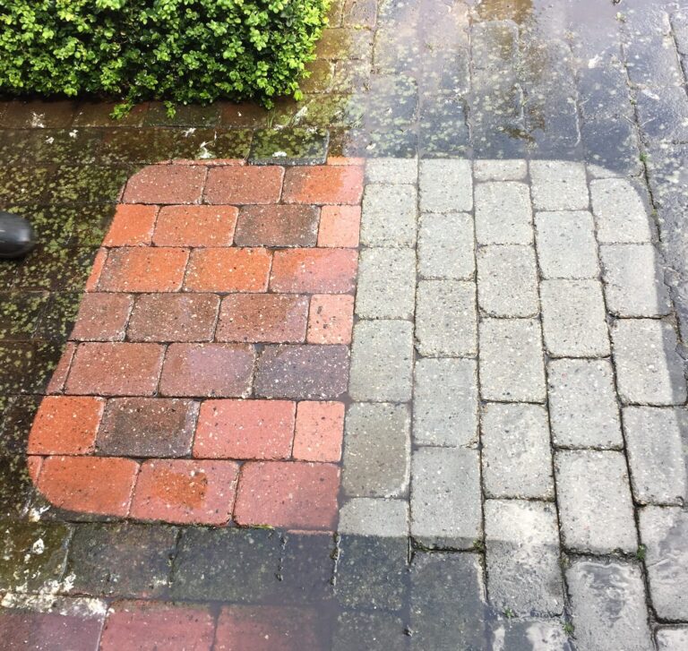 prøverens af 2 forskellige slags herregårdsfliser