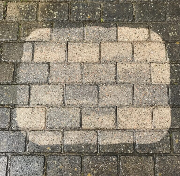 Prøverens på kantede herregårdssten