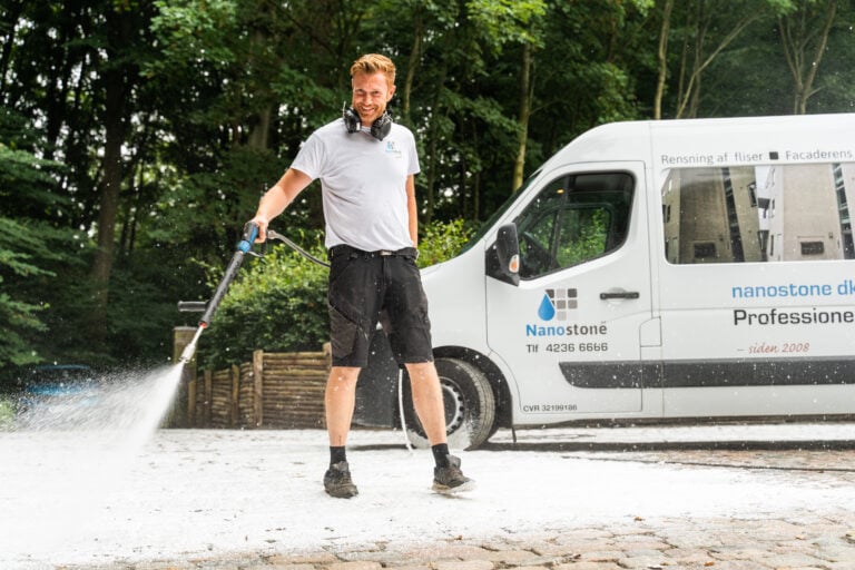 Algebehandling af fliser udført professionelt af Nanostone